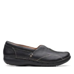 Clarks Un Loop Stride Black