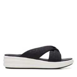 Clarks Drift Ave Black Interest