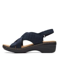 Clarks Merliah Echo Navy Interest 11 Clarks Merliah Echo Navy Interest -Clarks Step Deals Store 26171300 W 5