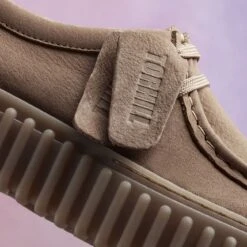 Clarks Torhill Bee Light Tan Nubuck -Clarks Step Deals Store 26172084 W 12